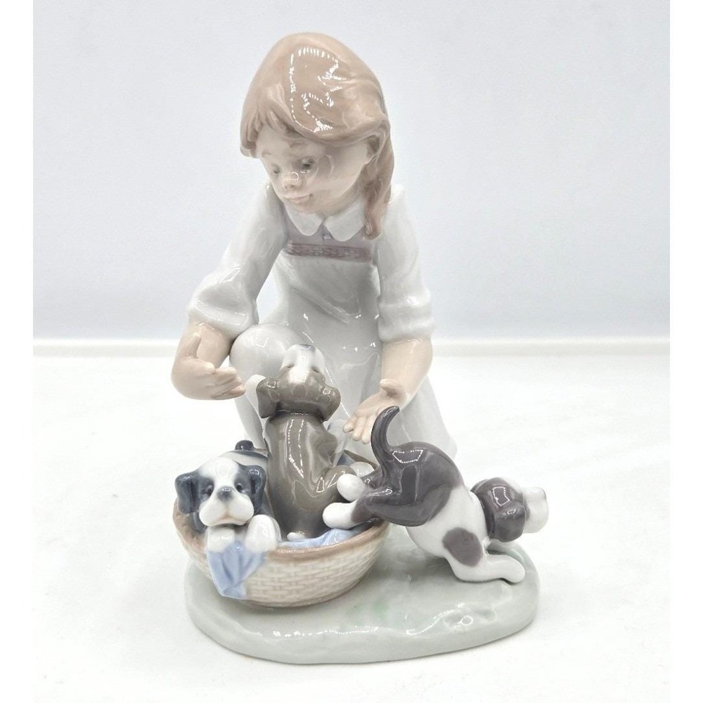 Lladro 5595 "Puppy Parade" Porcelain Figurine - Girl with Dogs in Basket‎ - Mint